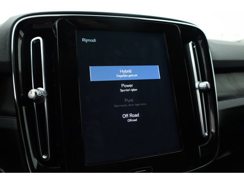 Volvo XC40 1.5 T5 Plug-in hybrid Plus Bright | Leer | ACC | Blis | 20' | H&K Audio | Memory stoelen | Achteruitrijcamera |
