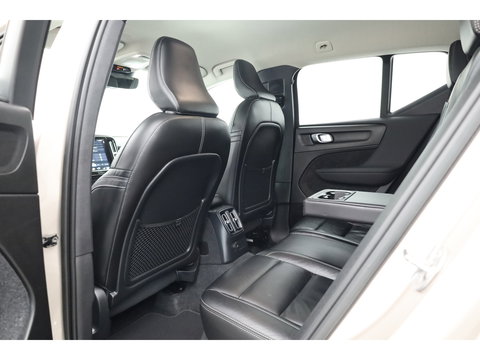 Volvo XC40 1.5 T5 Plug-in hybrid Plus Bright | Leer | ACC | Blis | 20' | H&K Audio | Memory stoelen | Achteruitrijcamera |