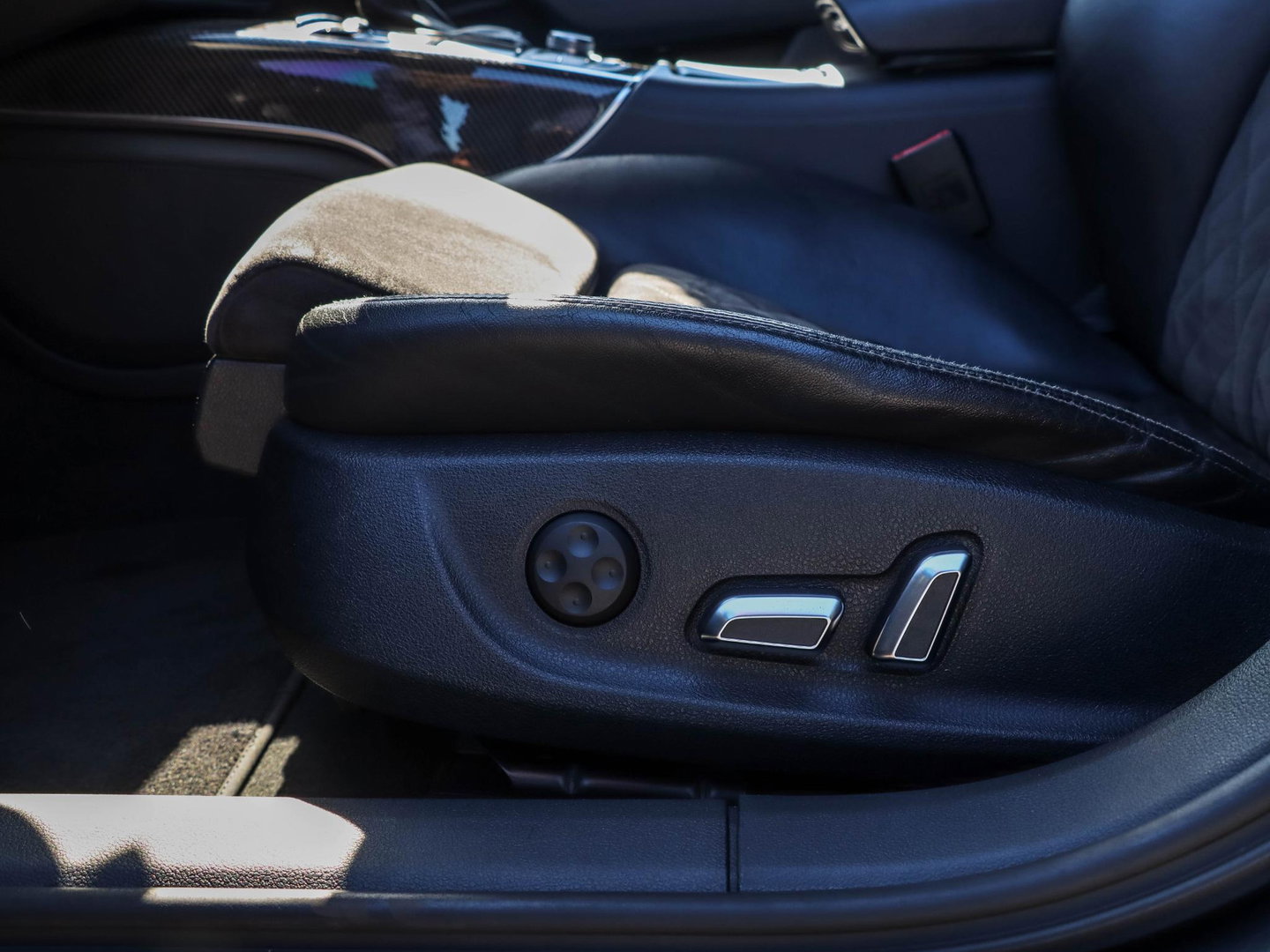 Audi A6 Avant 4.0 TFSI RS 6 quattro Keramisch Bang & Olufsen Nachtzicht Panodak