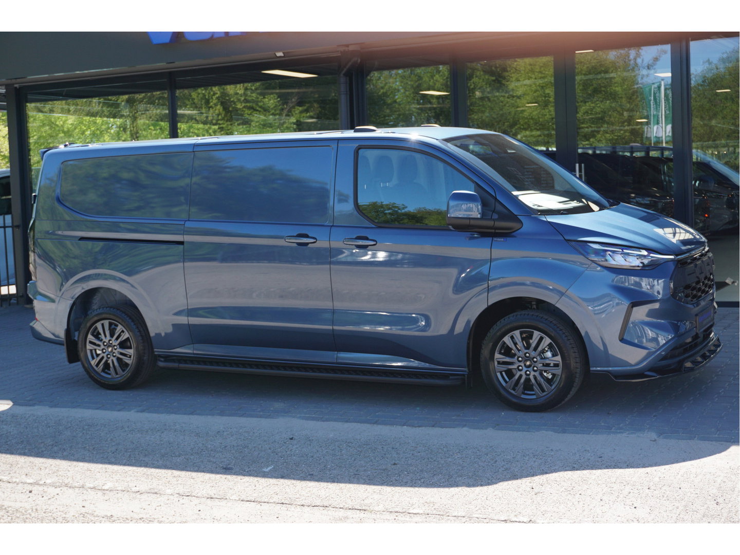 Ford Transit Custom 320L 170PK Aut. JWR Edition BPM VRIJ!! 13" Navi, Adap. Cruise, Camera, 17" LM, LED!! NR. 495