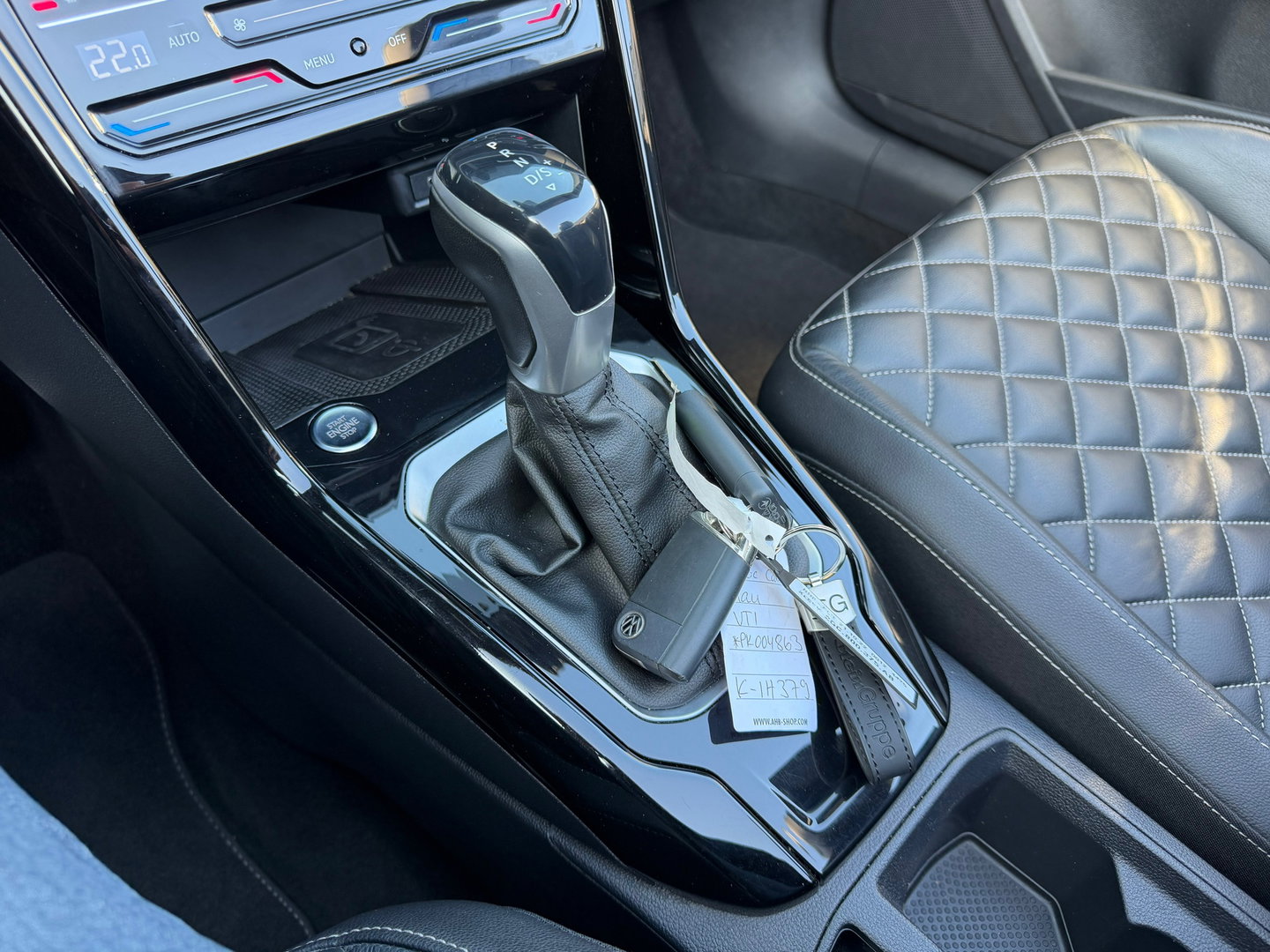 Volkswagen T-Roc Cabrio 1.5 TSI R-Line Leder|ACC|Keyless|IQ-Lights|Carplay|Camera|Virtual-cockpit