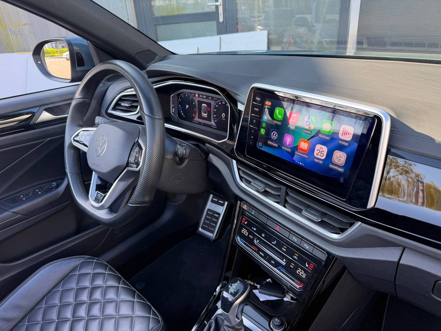 Volkswagen T-Roc Cabrio 1.5 TSI R-Line Leder|ACC|Keyless|IQ-Lights|Carplay|Camera|Virtual-cockpit