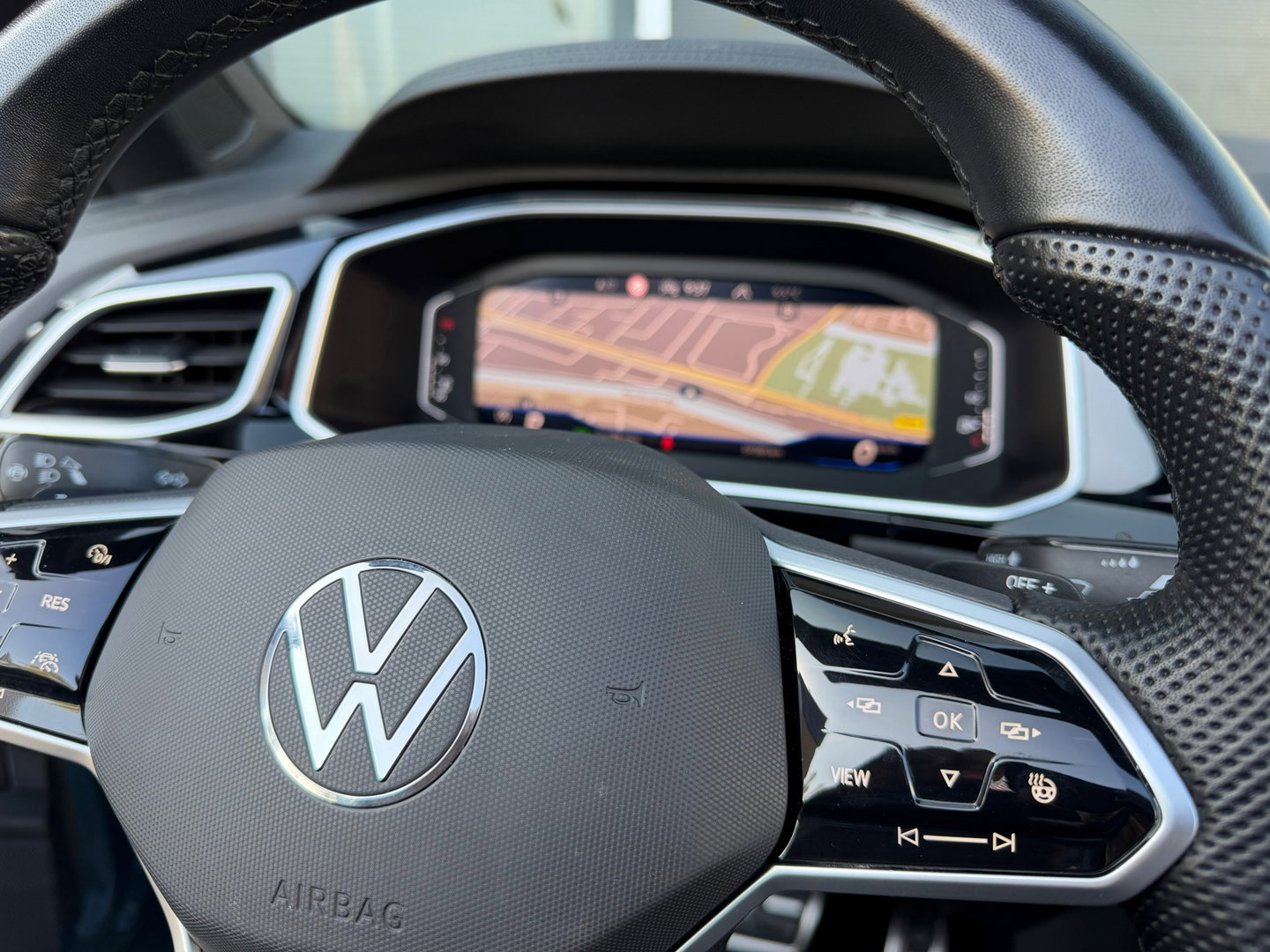 Volkswagen T-Roc Cabrio 1.5 TSI R-Line Leder|ACC|Keyless|IQ-Lights|Carplay|Camera|Virtual-cockpit