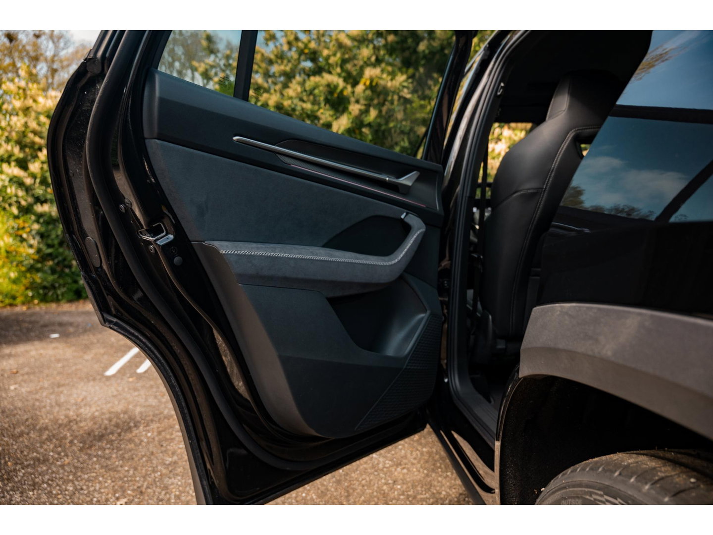 Škoda Kodiaq 1.5 TSI PHEV Sportline | PANO | TREKHAAK | 20" | DYNAMIC CHASSIS