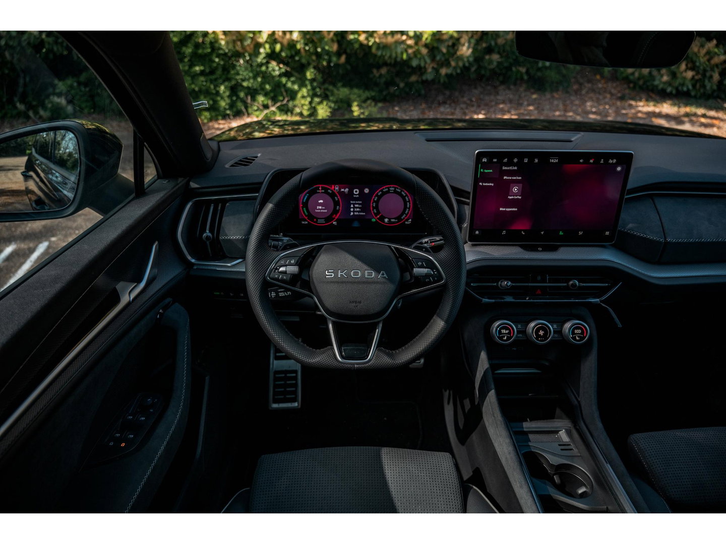 Škoda Kodiaq 1.5 TSI PHEV Sportline | PANO | TREKHAAK | 20" | DYNAMIC CHASSIS