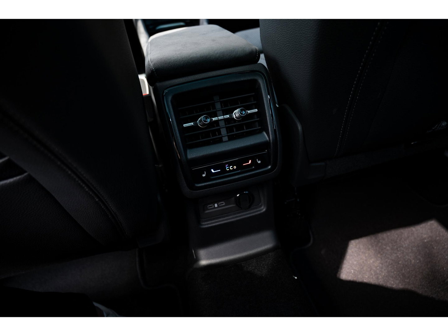 Škoda Kodiaq 1.5 TSI PHEV Sportline | PANO | TREKHAAK | 20" | DYNAMIC CHASSIS