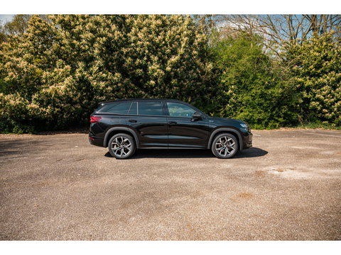 Škoda Kodiaq 1.5 TSI PHEV Sportline | PANO | TREKHAAK | 20" | DYNAMIC CHASSIS