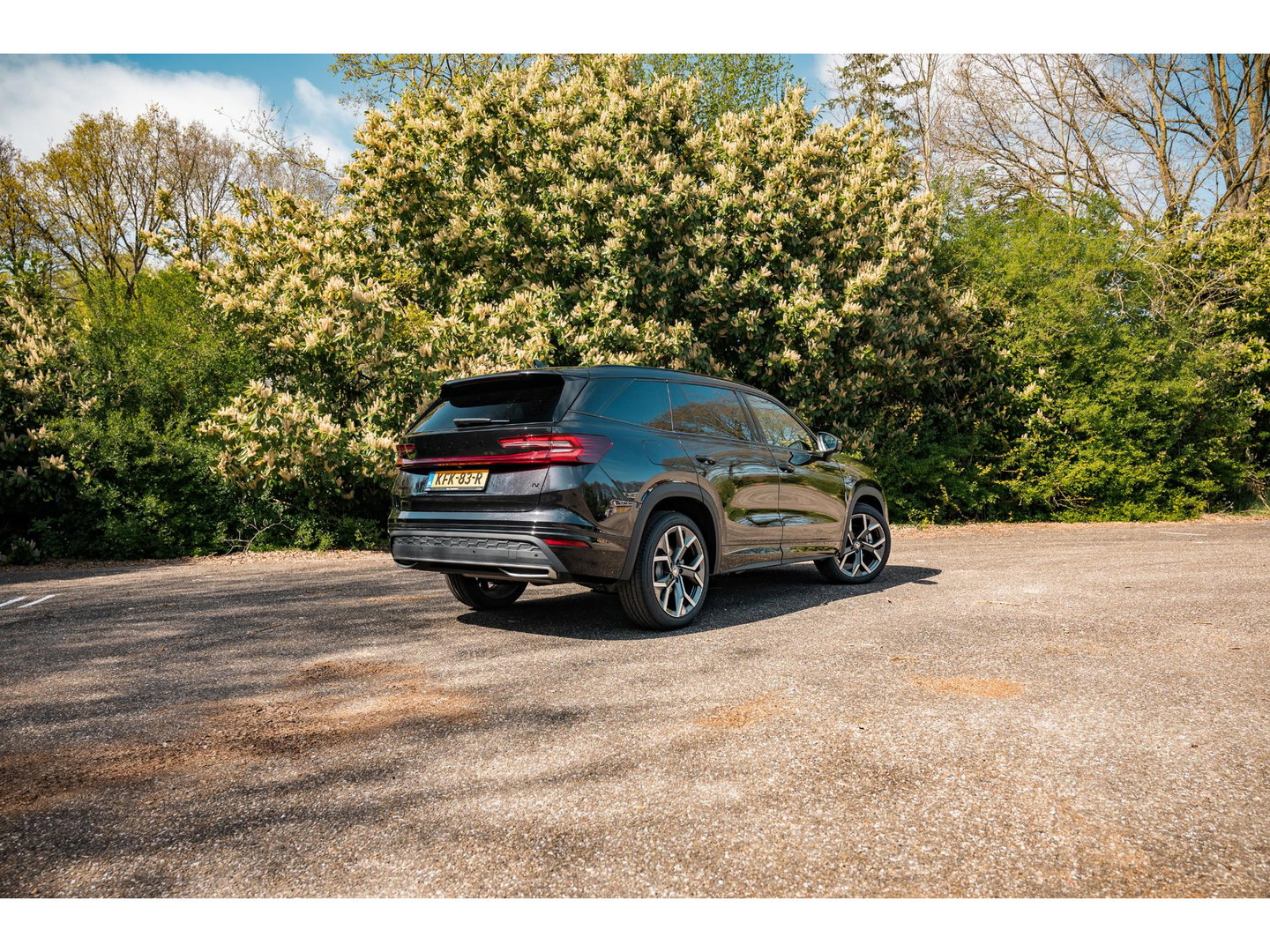 Škoda Kodiaq 1.5 TSI PHEV Sportline | PANO | TREKHAAK | 20" | DYNAMIC CHASSIS