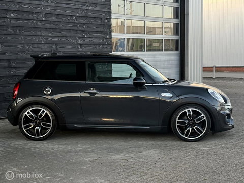 MINI Cooper S Mini 2.0 Chili | JCW Pakket | Pano | Harman Kardon