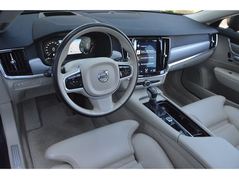 Volvo V90 Cross Country T5 AWD | Panoramadak | Trekhaak | Head-Up Display | Apple CarPlay | Stoelverwarming | Memory |