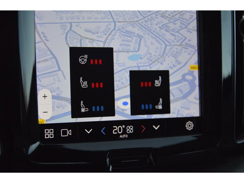 Volvo XC60 T6 Hybride AWD Ultimate Bright LONG RANGE | Luchtvering | Massage | Head-Up Display | Stoelventilatie | Panoramadak |