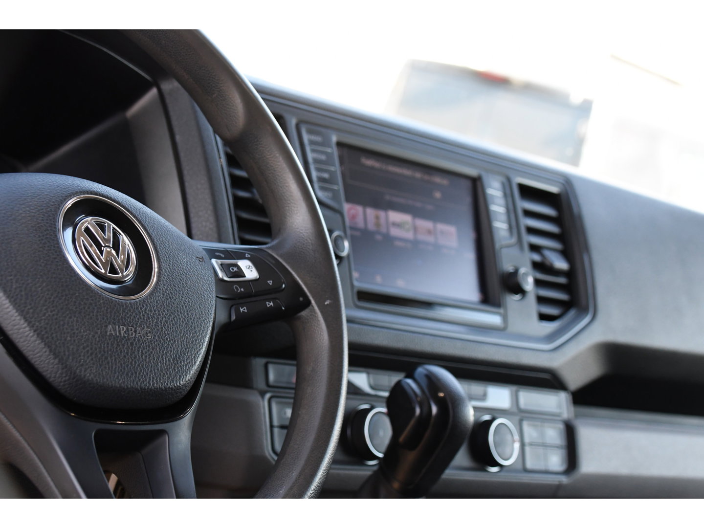 Volkswagen Crafter 35 2.0 TDI L3H3 Highline Camera, Cruise, Carplay, 177PK, Automaat, 2 x Schuifdeur, Leder, Stoelverwarming, UNIEK!