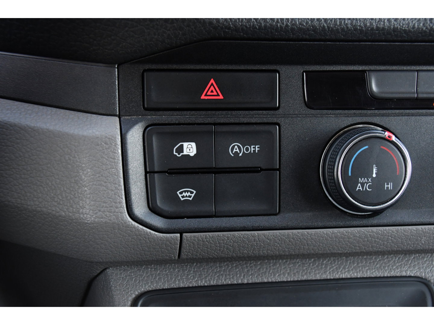 Volkswagen Crafter 35 2.0 TDI L3H3 Highline Camera, Cruise, Carplay, 177PK, Automaat, 2 x Schuifdeur, Leder, Stoelverwarming, UNIEK!