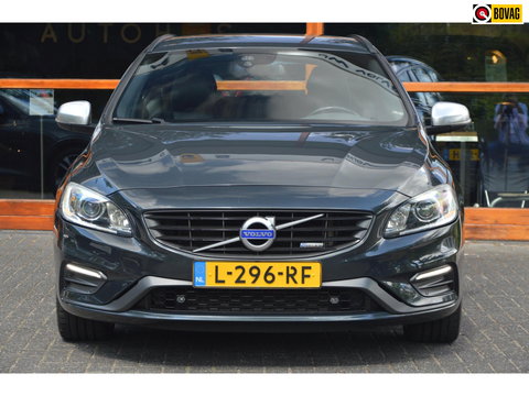 Volvo V60 T3 R-Design | Stoelverwarming | Trekhaak | Rondom parkeersensoren | High Performance Audio | Automaat |