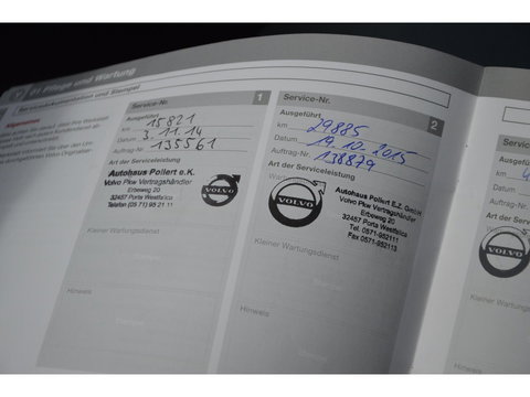 Volvo V60 T3 R-Design | Stoelverwarming | Trekhaak | Rondom parkeersensoren | High Performance Audio | Automaat |