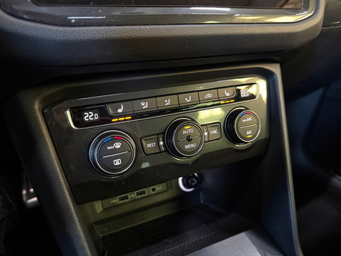 Volkswagen Tiguan 1.5 TSI ACT Highline Business R, Pano, HUD, FULL