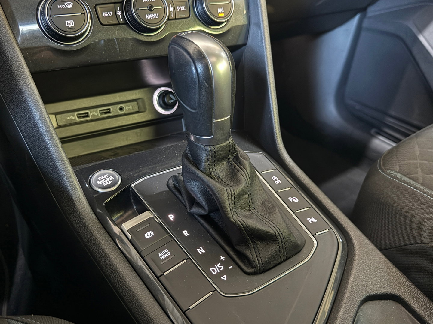 Volkswagen Tiguan 1.5 TSI ACT Highline Business R, Pano, HUD, FULL