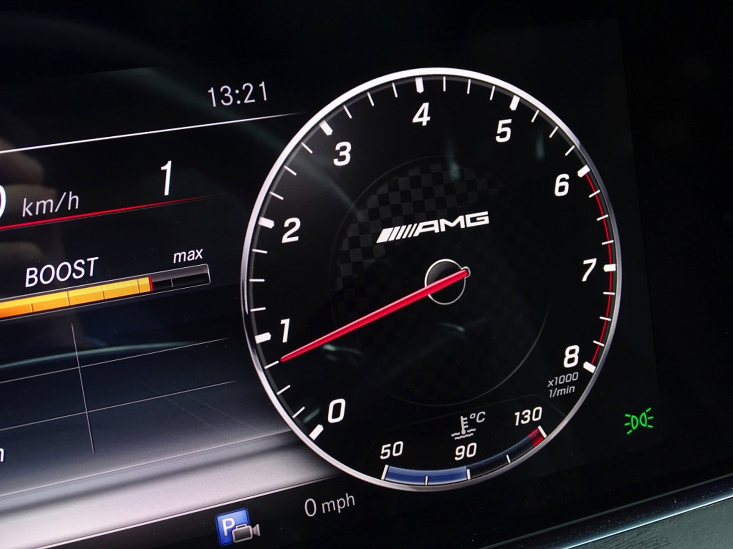 Mercedes-Benz E-Klasse 200 Prestige / AMG / LED