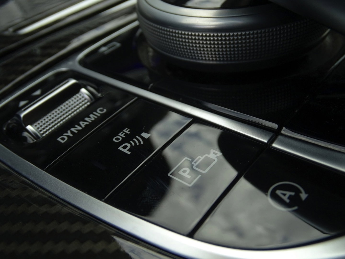 Mercedes-Benz E-Klasse 200 Prestige / AMG / LED