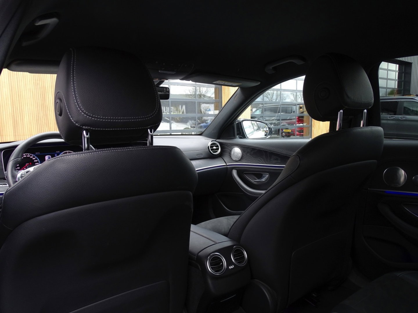 Mercedes-Benz E-Klasse 200 Prestige / AMG / LED