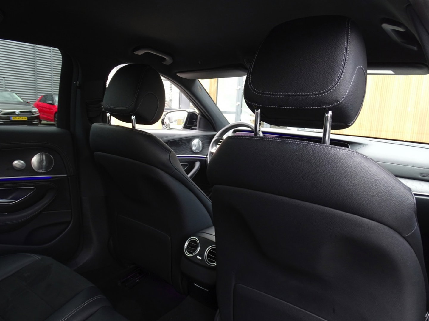 Mercedes-Benz E-Klasse 200 Prestige / AMG / LED