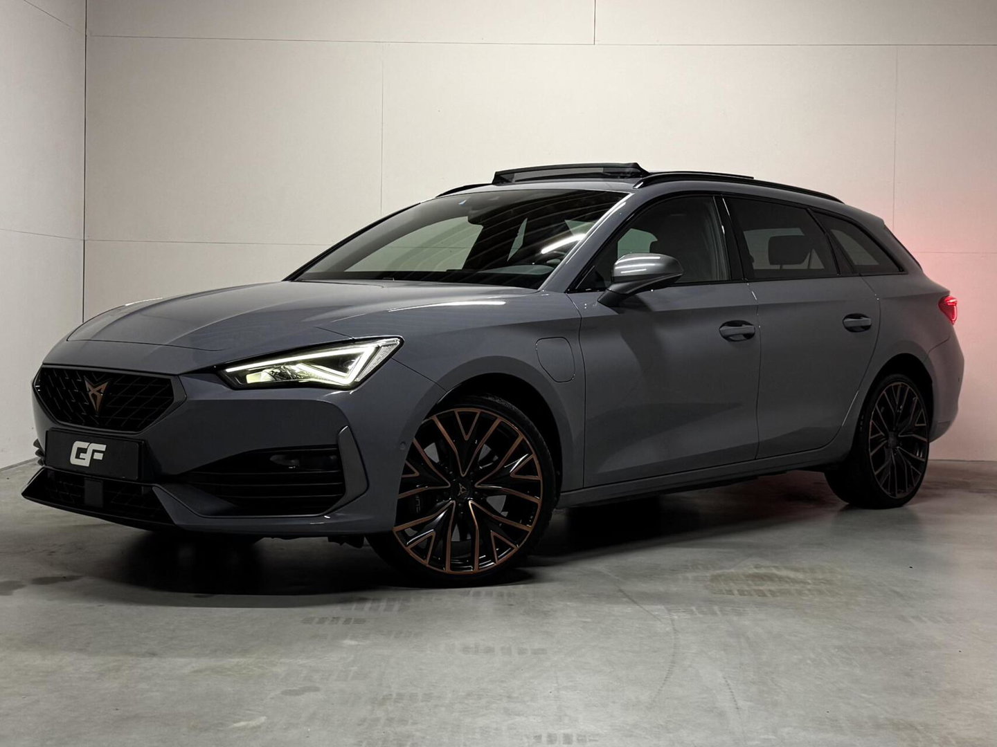 CUPRA Leon Sportstourer 1.4 e-Hybrid VZ Copper Edition Leer Pano Sfeer