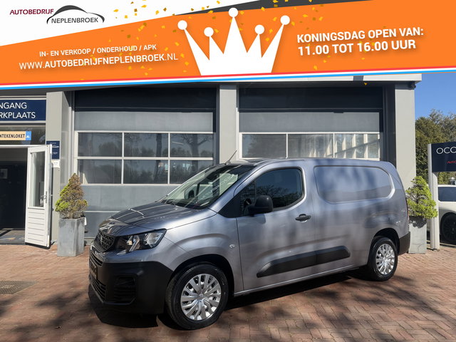 Peugeot Partner - 1.5 BlueHDI Premium Long | PDC | Trekhaak | Navi | Airco |  07-2019 45.872 KM