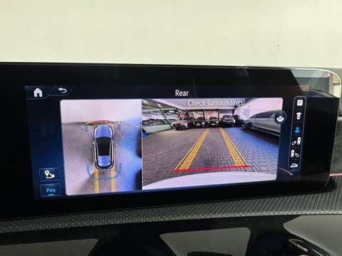 Mercedes-Benz A-Klasse 200 AMG Pano|Memory|HuD|Burmes|1e Eig