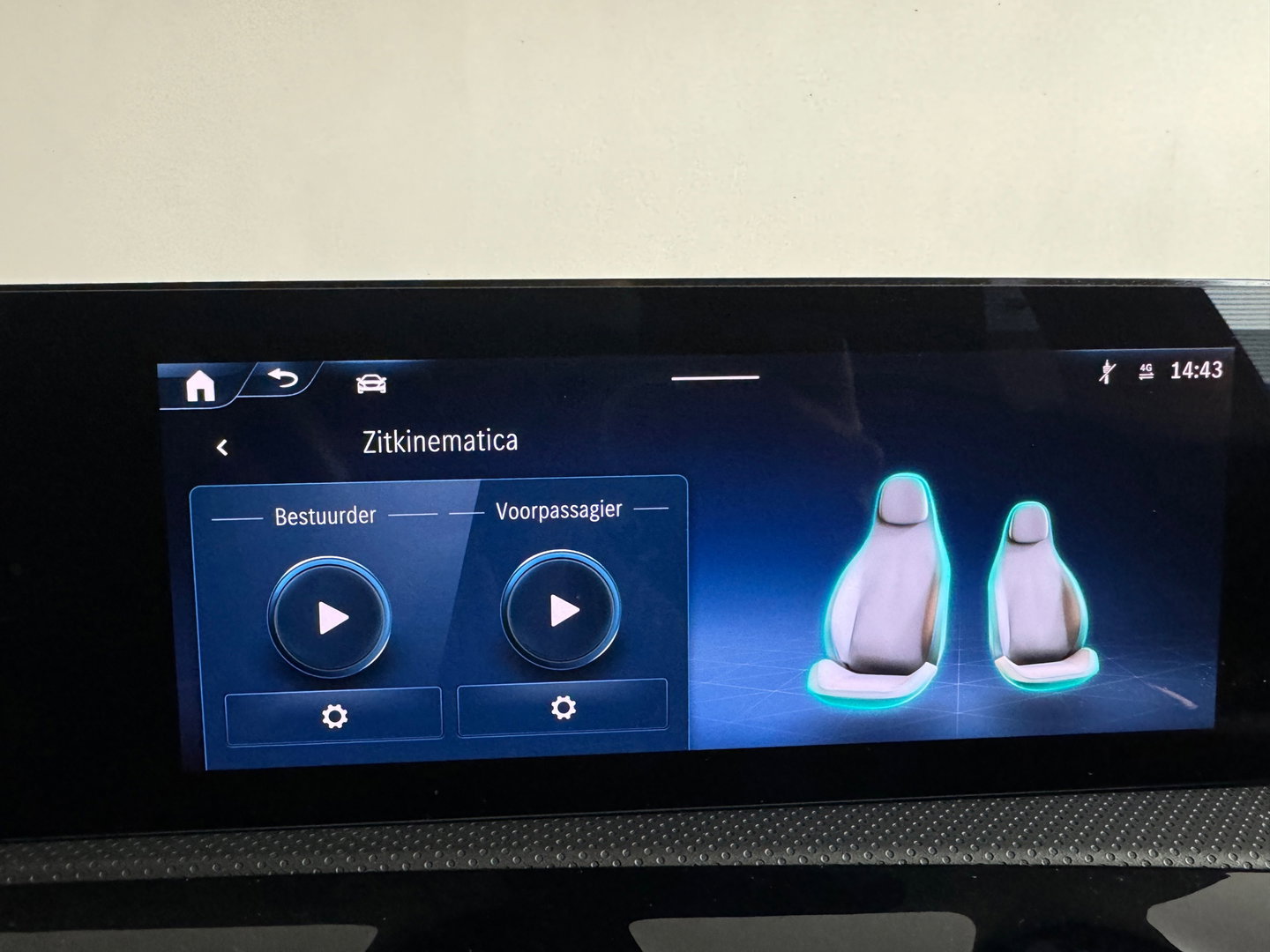 Mercedes-Benz A-Klasse 200 AMG Pano|Memory|HuD|Burmes|1e Eig