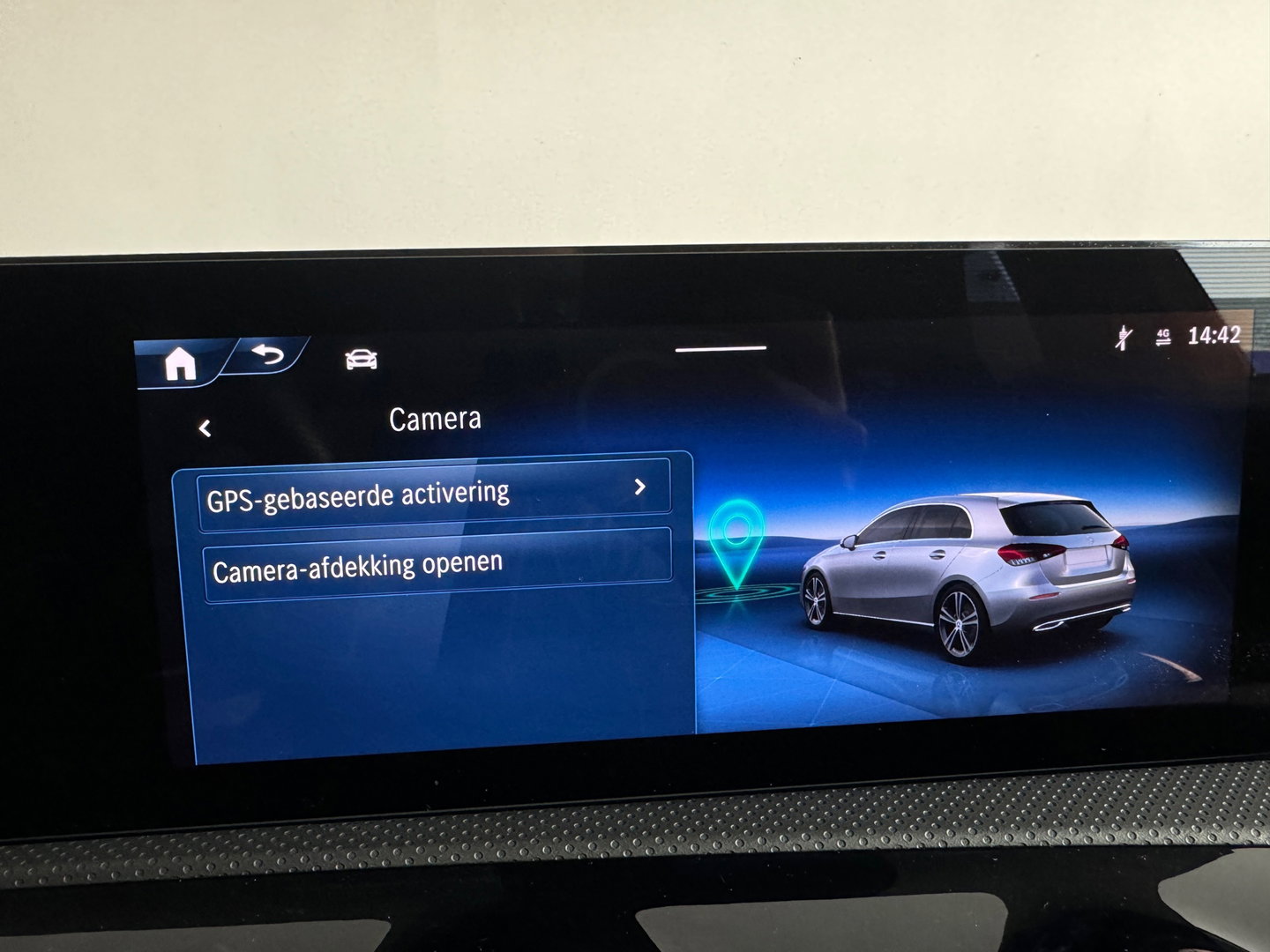 Mercedes-Benz A-Klasse 200 AMG Pano|Memory|HuD|Burmes|1e Eig