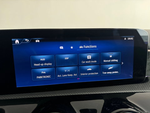 Mercedes-Benz A-Klasse 200 AMG Pano|Memory|HuD|Burmes|1e Eig