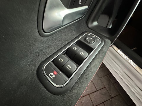 Mercedes-Benz A-Klasse 200 AMG Pano|Memory|HuD|Burmes|1e Eig