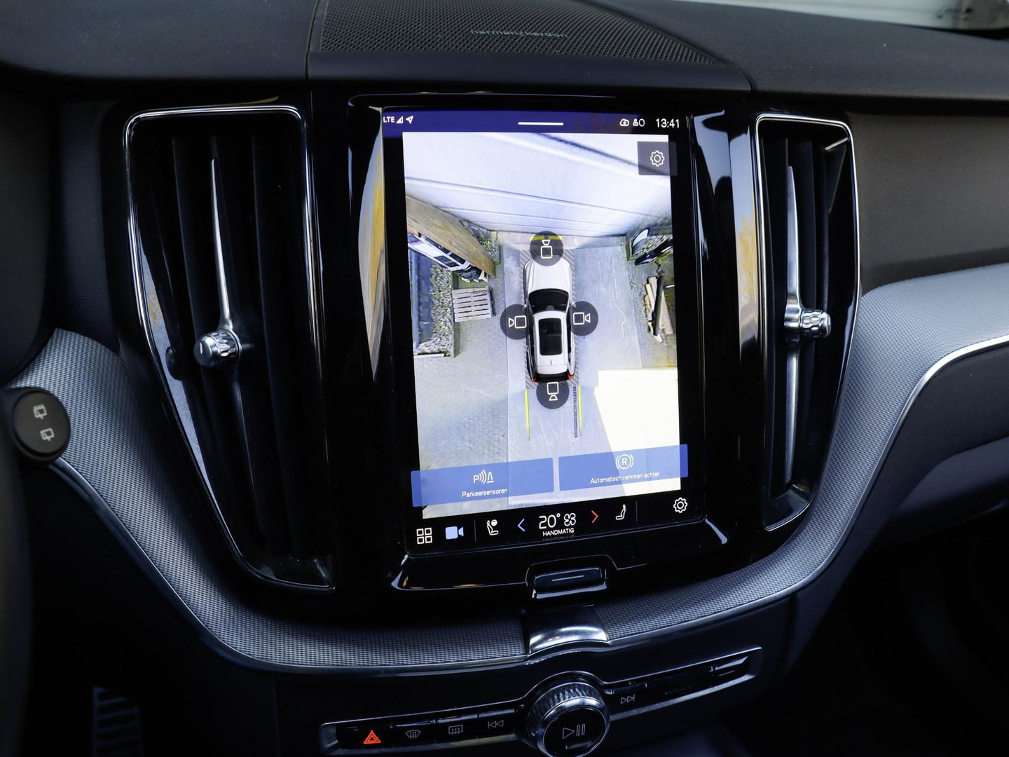 Volvo XC60 2.0 B4 Diesel AWD R-Design Panoramadak Harman Kardon