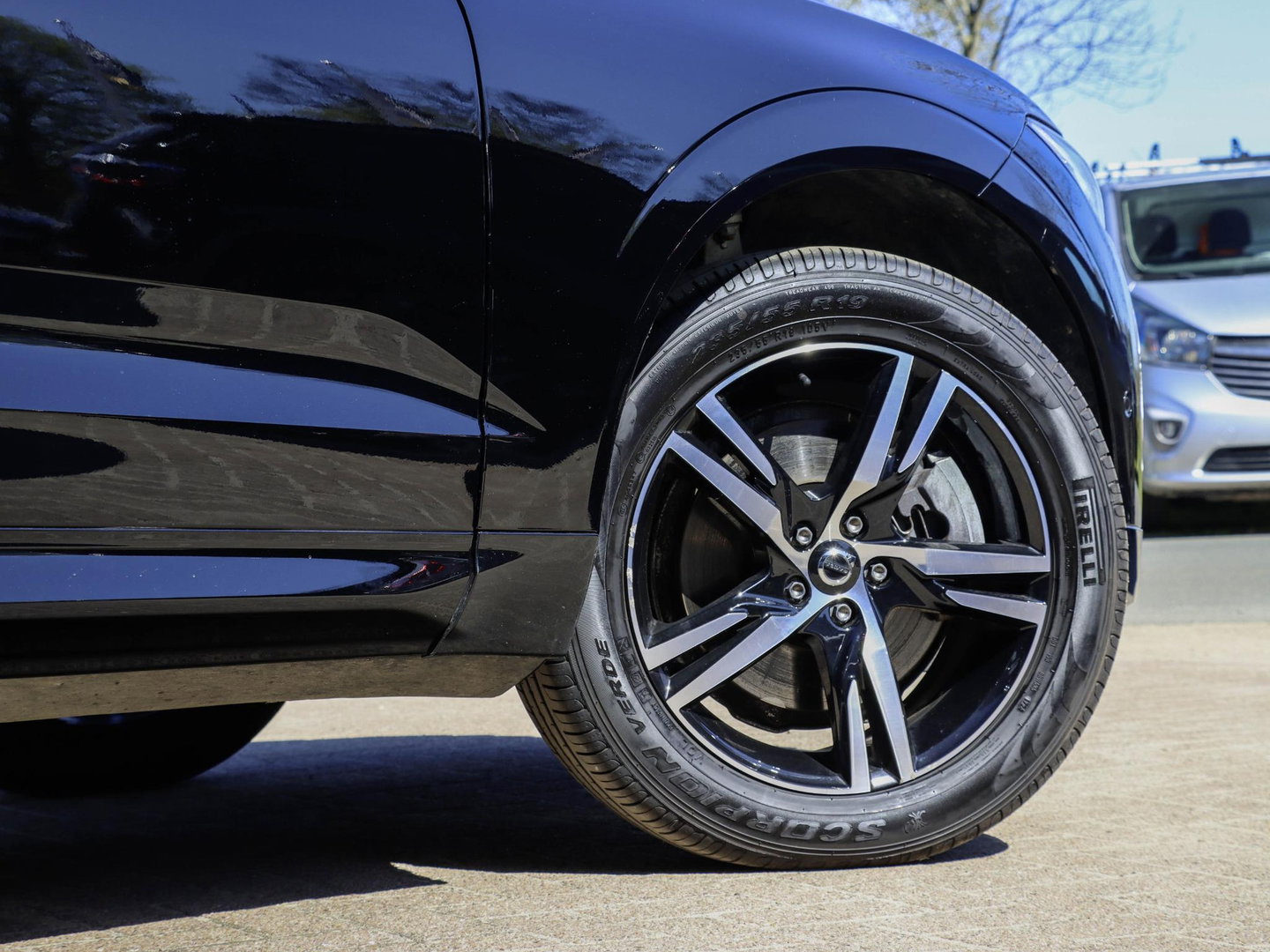 Volvo XC60 2.0 B4 Diesel AWD R-Design Panoramadak Harman Kardon