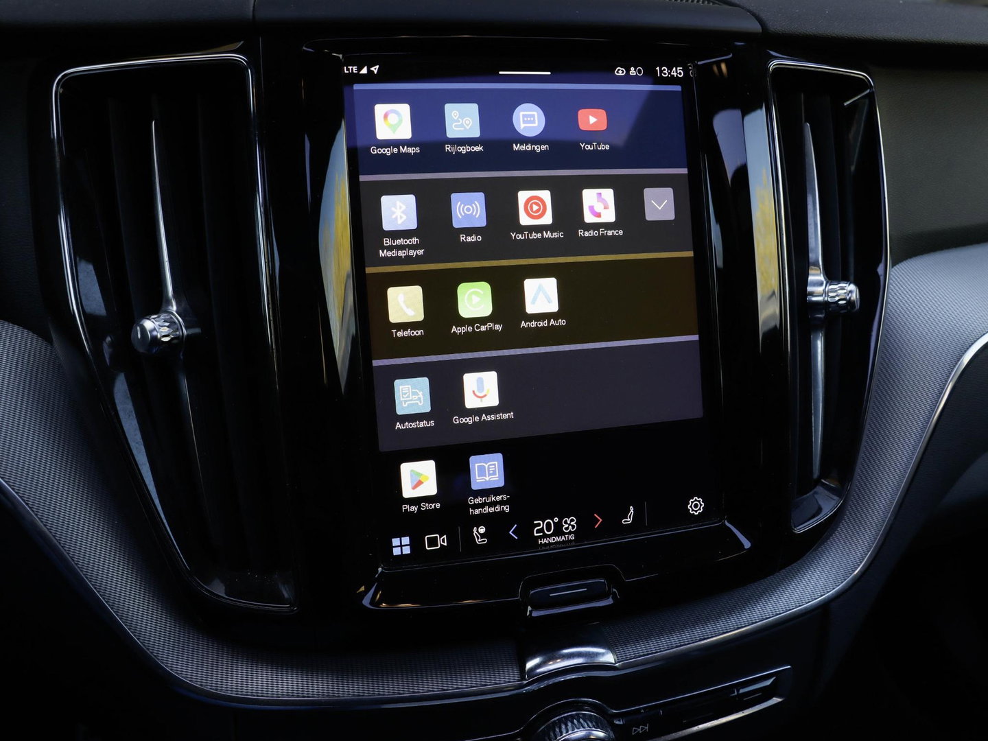 Volvo XC60 2.0 B4 Diesel AWD R-Design Panoramadak Harman Kardon