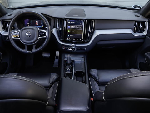 Volvo XC60 2.0 B4 Diesel AWD R-Design Panoramadak Harman Kardon