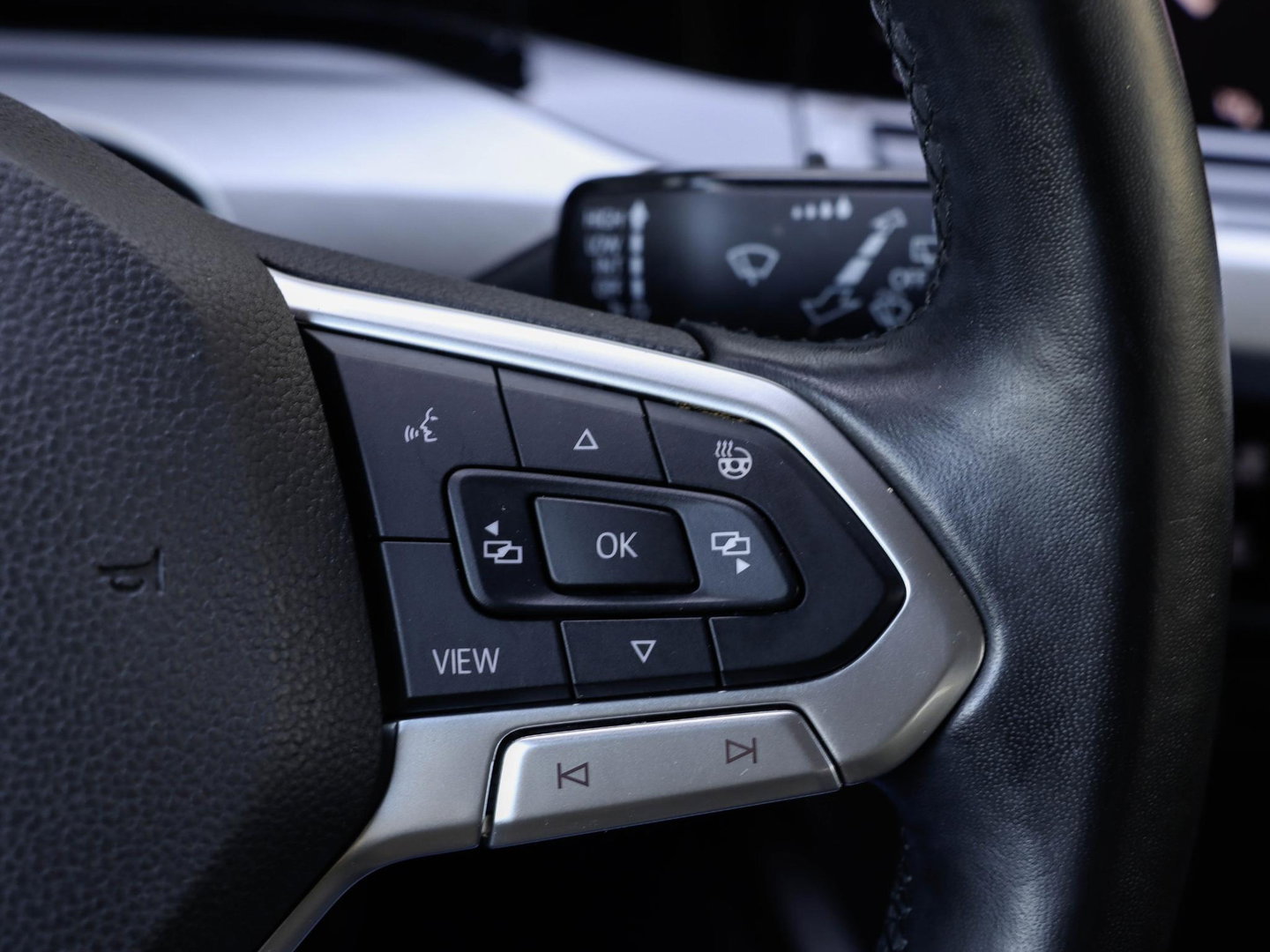 Volkswagen Golf 1.5 TSI Highline 150pk | Leder | 51.013km!