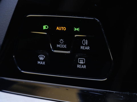 Volkswagen Golf 1.5 TSI Highline 150pk | Leder | 51.013km!