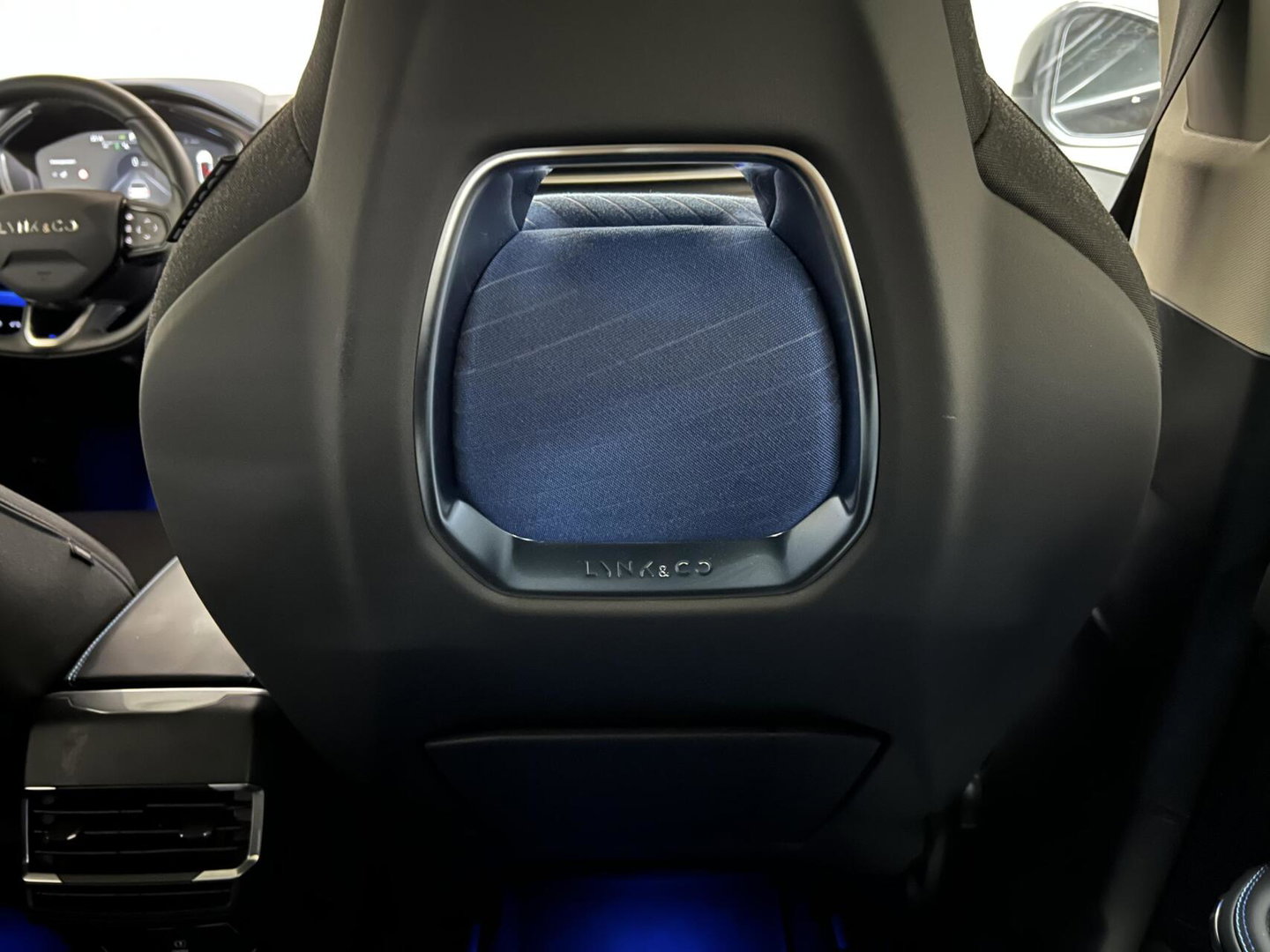 Lynk & Co 01 1.5 Plug-in Black Edition Sfeerver. 360° NAP