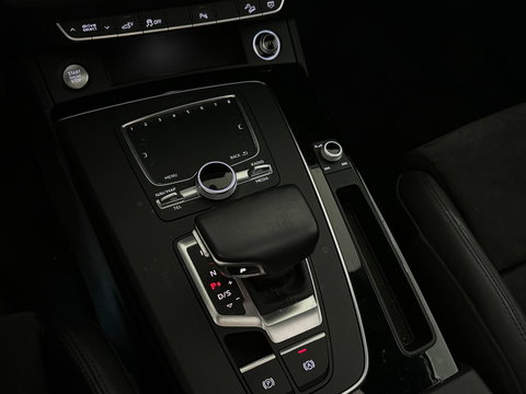 Audi Q5 50 TFSI e quattro Pro Line Pano|Luchtvering|Trekhaak