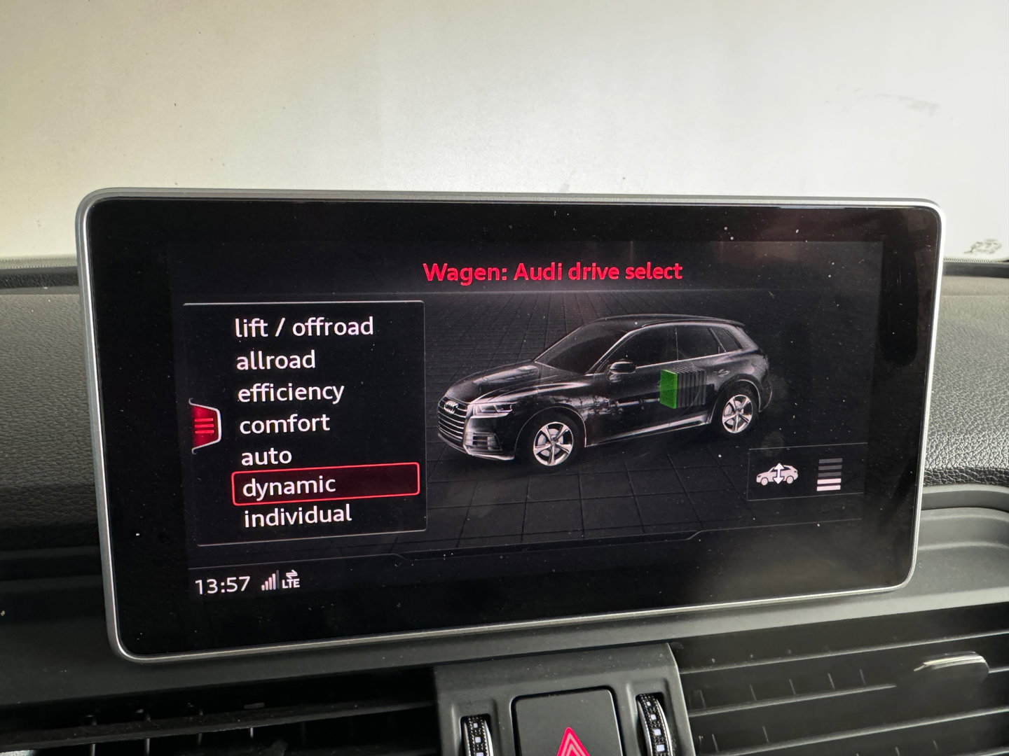 Audi Q5 50 TFSI e quattro Pro Line Pano|Luchtvering|Trekhaak