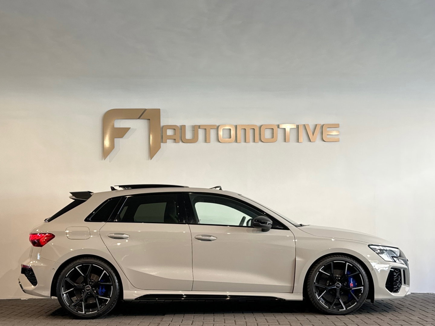 Audi RS3 Sportback 2.5 TFSI quattro Pano|Ceramic|HuD|B&O|VOL