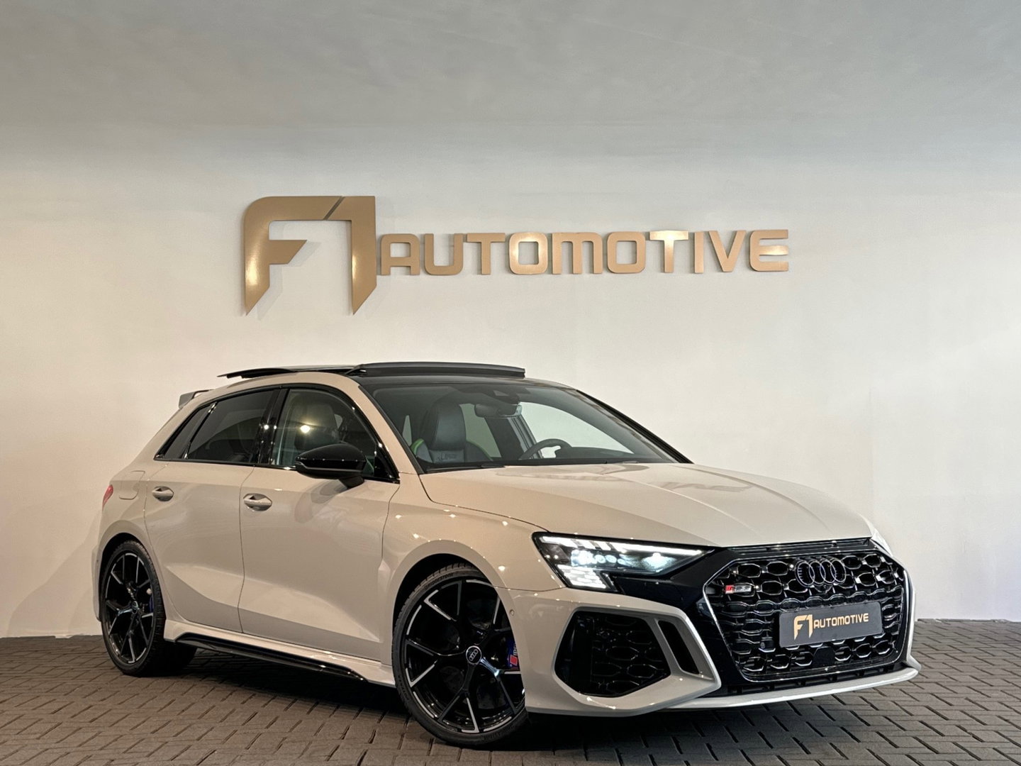 Audi RS3 Sportback 2.5 TFSI quattro Pano|Ceramic|HuD|B&O|VOL