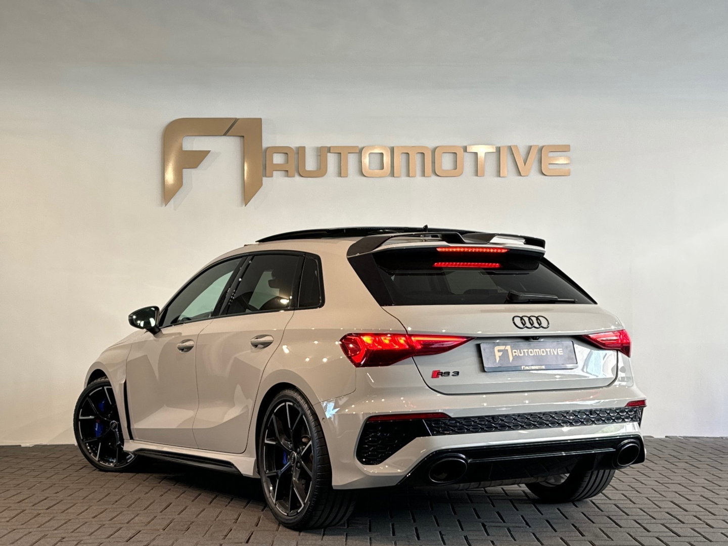 Audi RS3 Sportback 2.5 TFSI quattro Pano|Ceramic|HuD|B&O|VOL