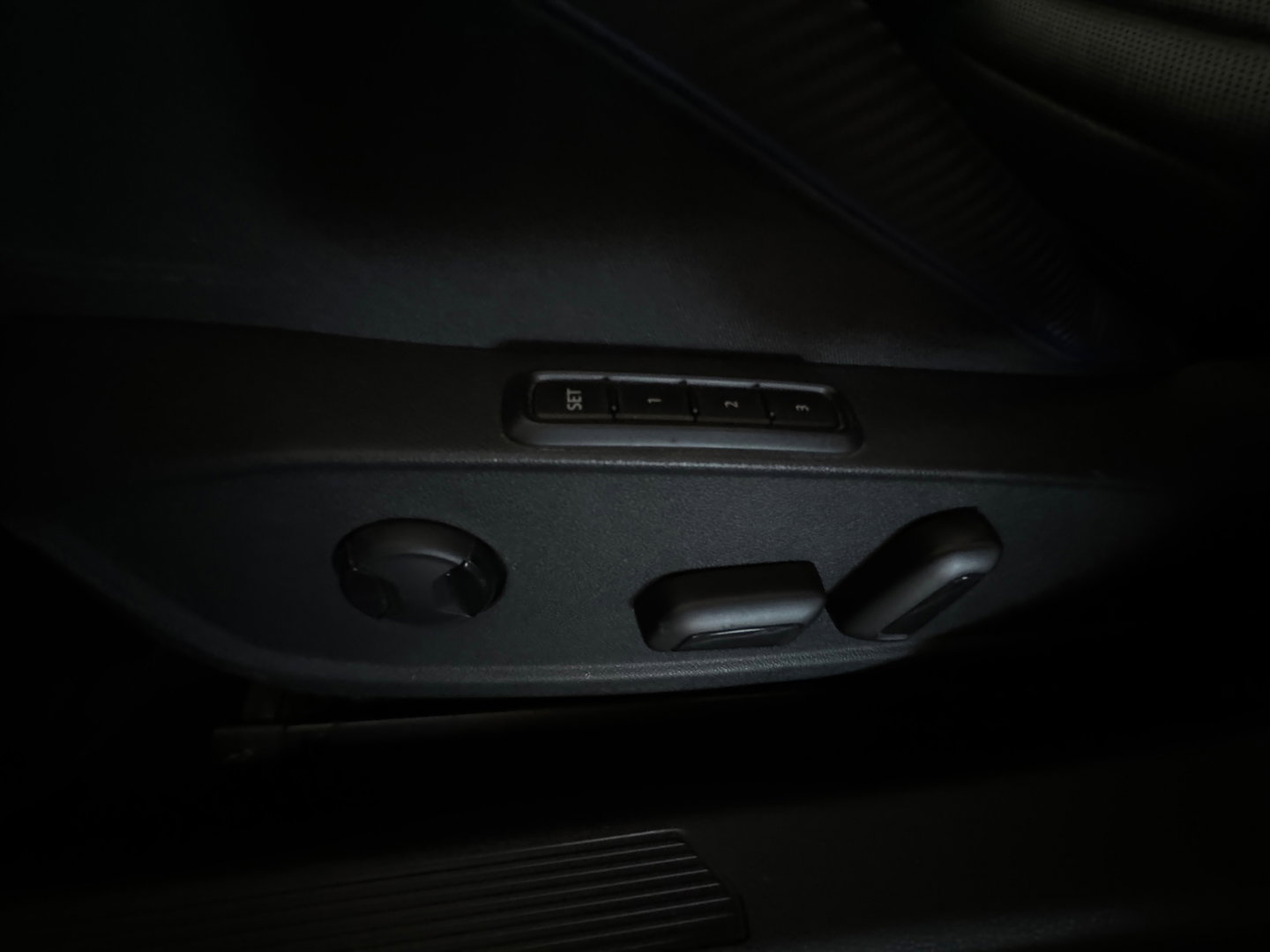 Volkswagen Golf 2.0 TSI R 4M Performance 20 Jahre Pano|Akra