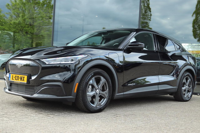 Ford Mustang Mach-E - RWD 75KWH SOH 95% | CARPLAY | CAMERA | WINTERPACK | LEDER | DODEHOEK