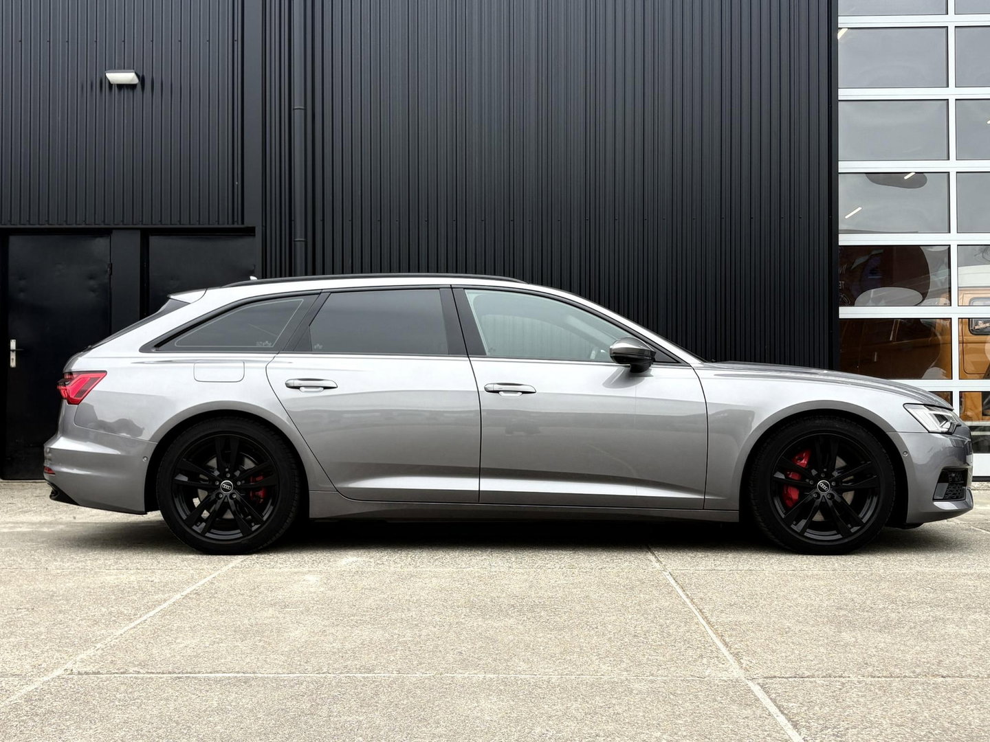 Audi A6 Avant 50 TDI QUATTRO SPORT S LINE LEDER | TREKHAAK | MATRIX LED | 360 | STOELVERWARMING