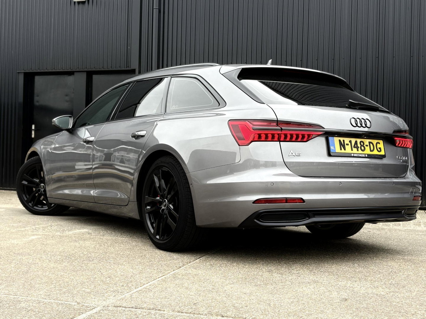 Audi A6 Avant 50 TDI QUATTRO SPORT S LINE LEDER | TREKHAAK | MATRIX LED | 360 | STOELVERWARMING