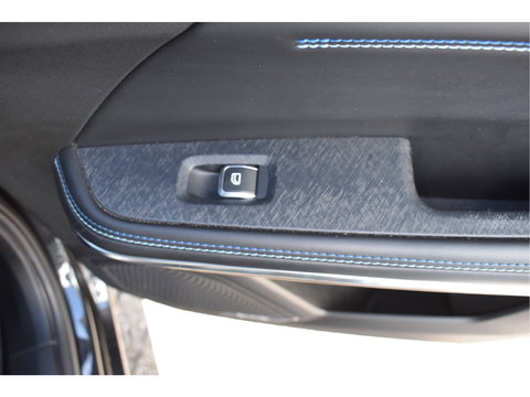 Lynk & Co 01 1.5 BOEKJES,NAP EN ONDERHOUDSHISTORIE , BLACK PAKKET