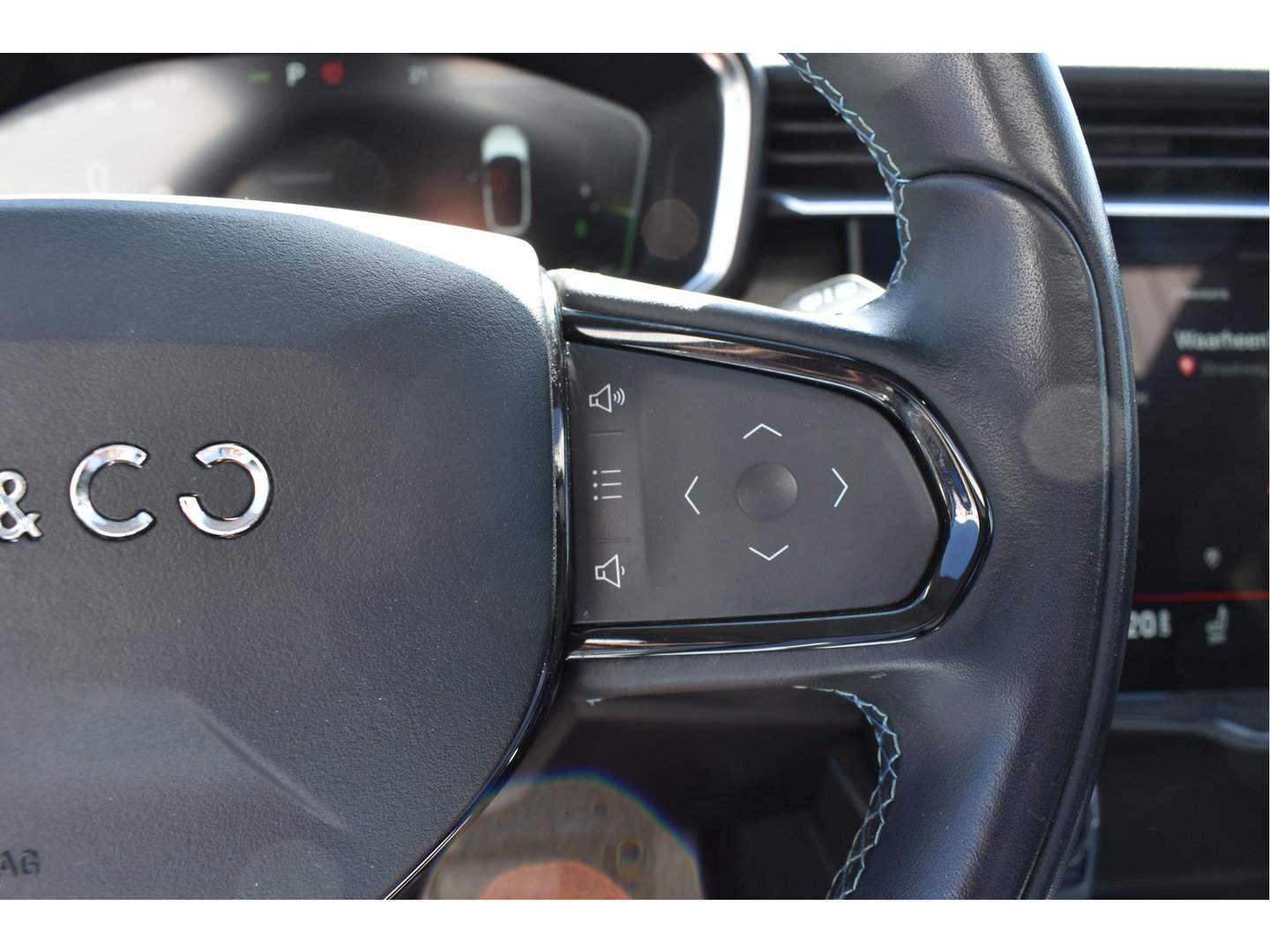 Lynk & Co 01 1.5 BOEKJES,NAP EN ONDERHOUDSHISTORIE , BLACK PAKKET